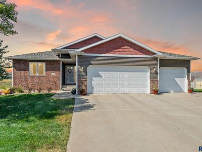 1035 N Spencer Ln, Tea, SD, 57064