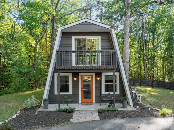 316 Skyview Cir, Clarkesville, GA 30523