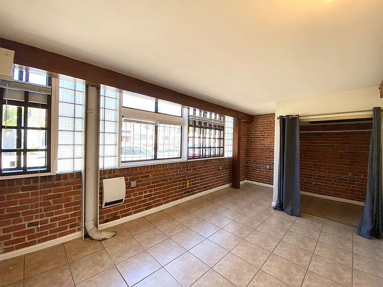 1234 47th Ave — Photo 3