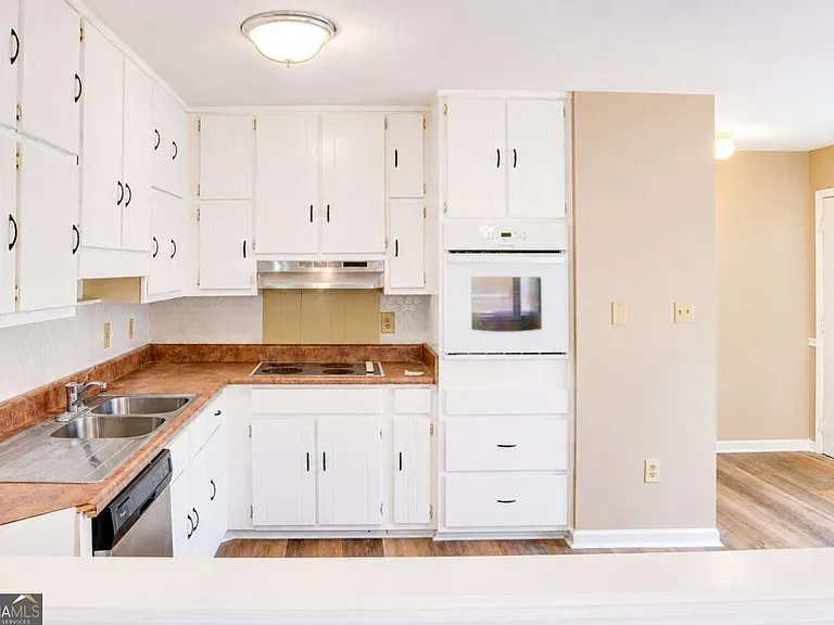 220 Winding Stream Trl — Photo 6