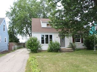 428 S Dilger Ave, Waukegan, IL 60085