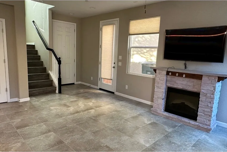 Building Photo - 3233 Monviso Ln