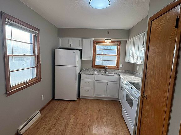 3rd image of 1020 Witter St