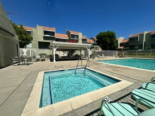 3 bed, 1380 sqft, $2,800 — Photo 4