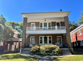 1312 Fontaine Rd, Lexington, KY