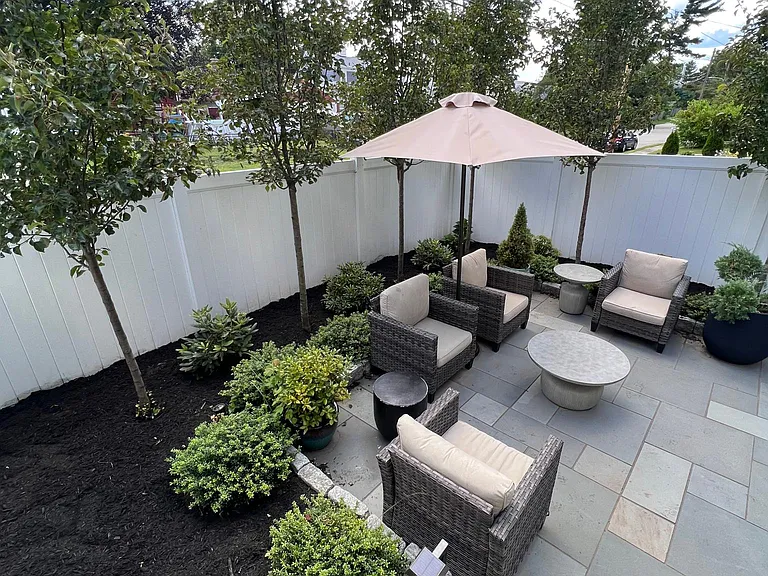 81 Mayflower Dr — Photo 27