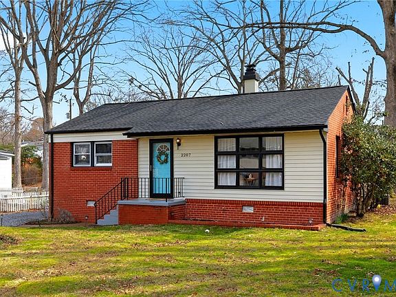 2nd image of 2207 Nortonia Rd