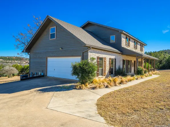 199 199 W Shalako Dr, Kerrville, TX 78028