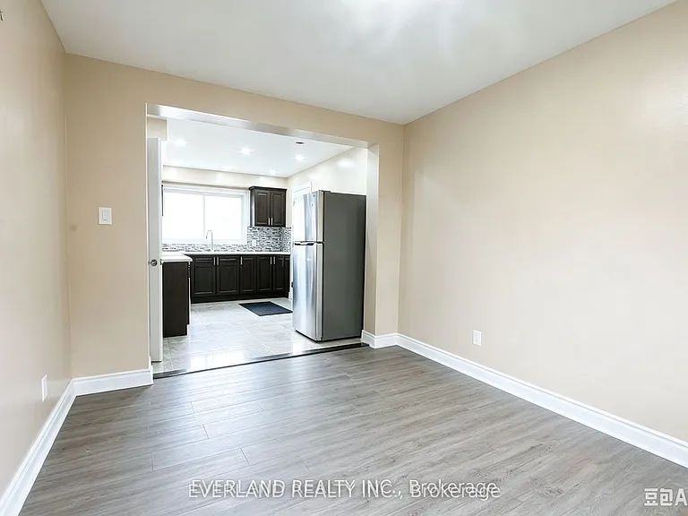 59 Brimorton Dr — Photo 16