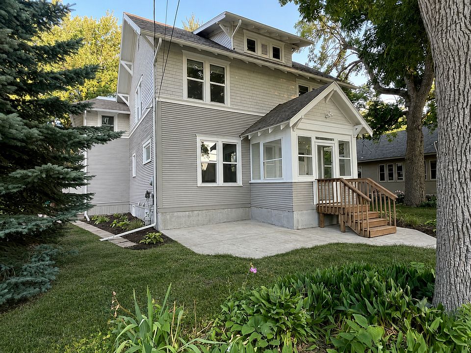 1st image of 711 Clausen Ave