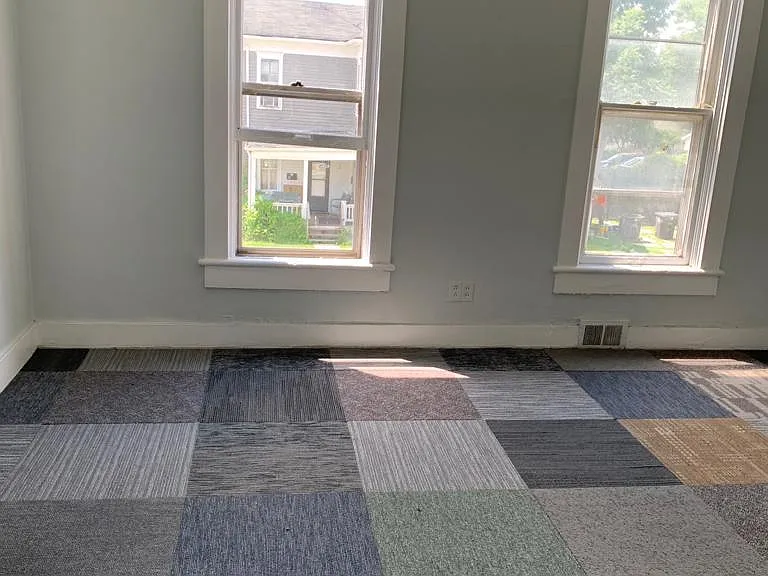 1404 N Harrison St — Photo 3