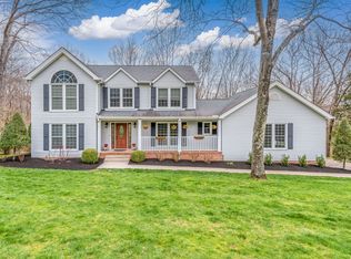 606 Beechtree Ct, Burns, TN 37029