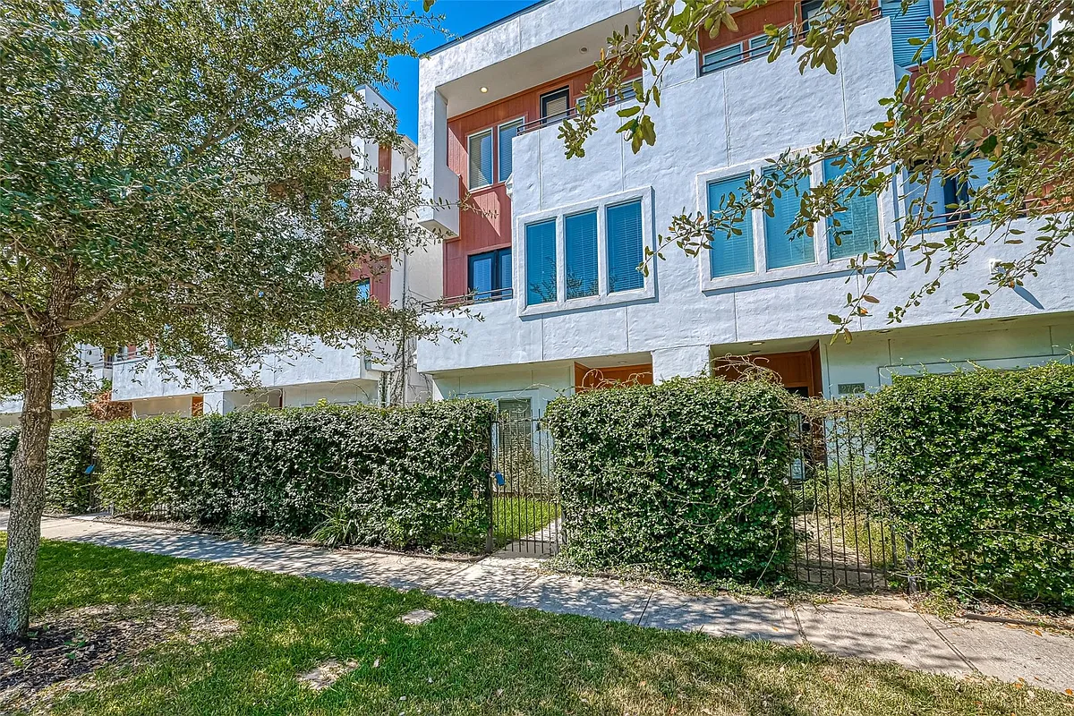 Building Photo - 2748 Clay St