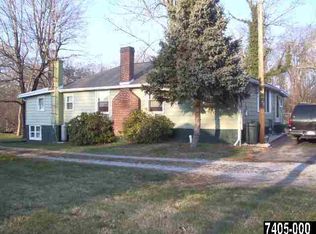 1560 S Browns Dam Dr, New Oxford, PA 17350