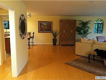 5th image of 904 N Doner Dr