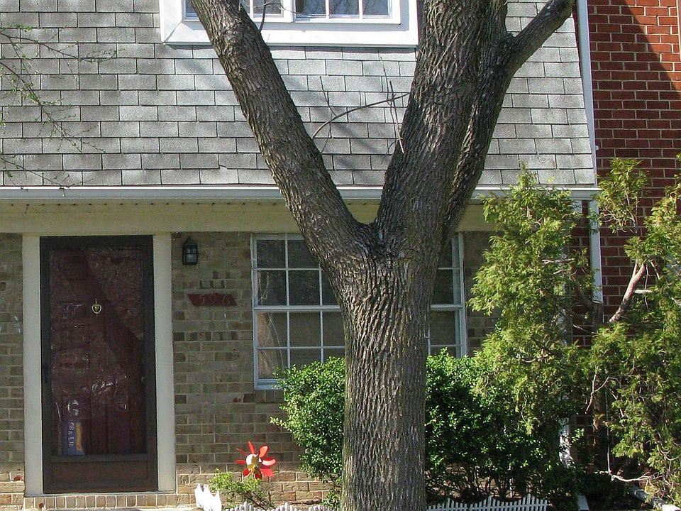 596 Belmawr Place, March 2012