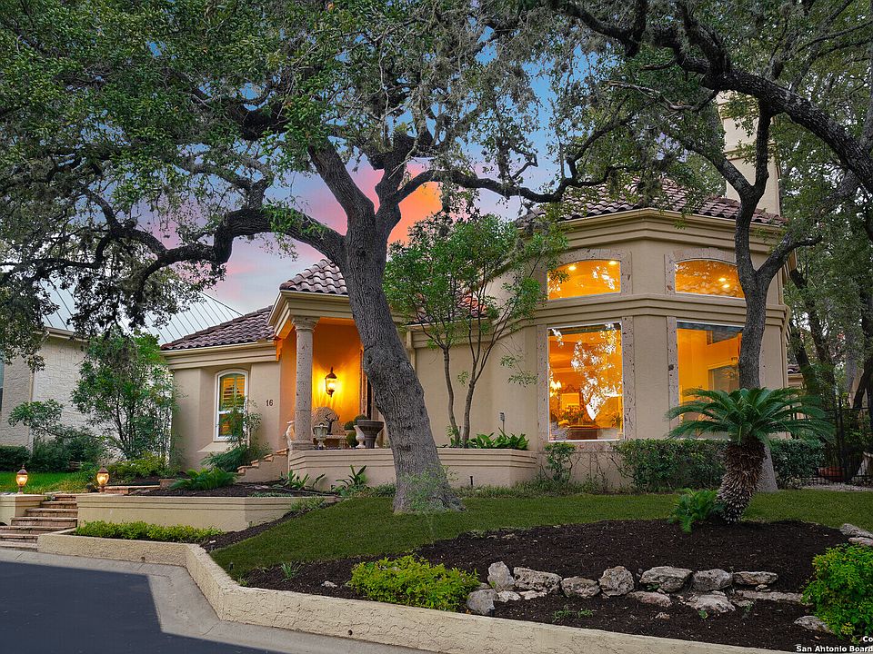 1st image of 16 Waterford Glen