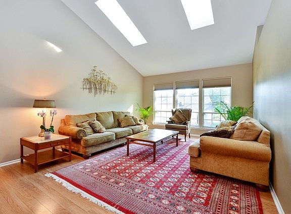 3rd image of 1143 Wilkes Ln