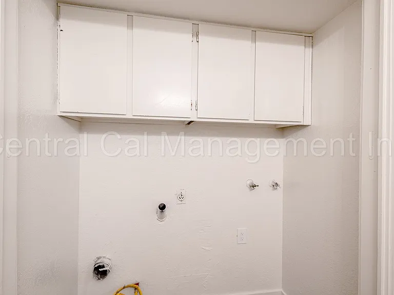 4648 Columbus St #A-J — Photo 15