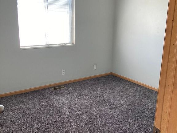 5th image of 2225 R St