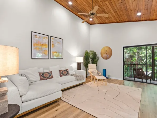 2125 Pine Creek Blvd APT 205, Vero Beach, FL 32966