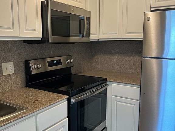 5th image of 119 19th Ave #305