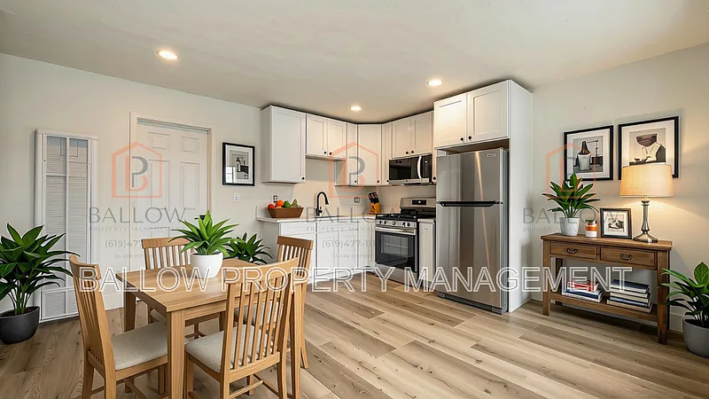 3 bed, 1.0 bath, 700 sqft, $2,500 — Photo 1