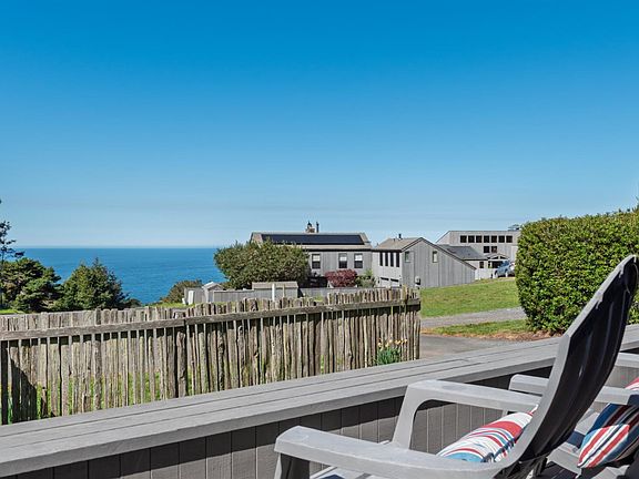 3rd image of 135 Larkspur Close