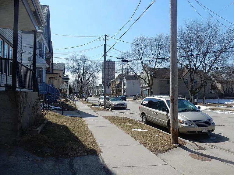 Street view, Arlington Pl