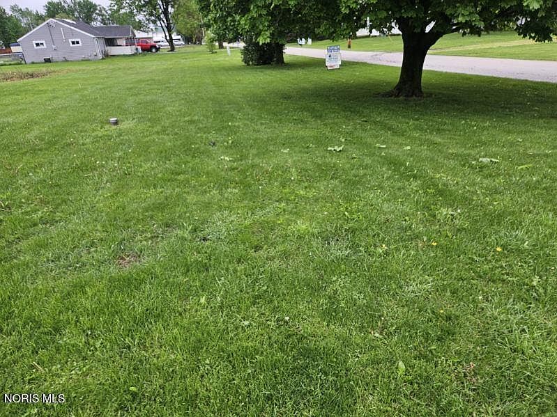 2nd image of 8243 Township Road 93