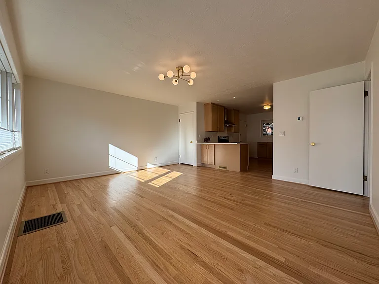 807-817 SE 29th Ave — Photo 5