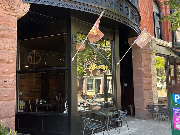 4th image of 137 Washington St #301
