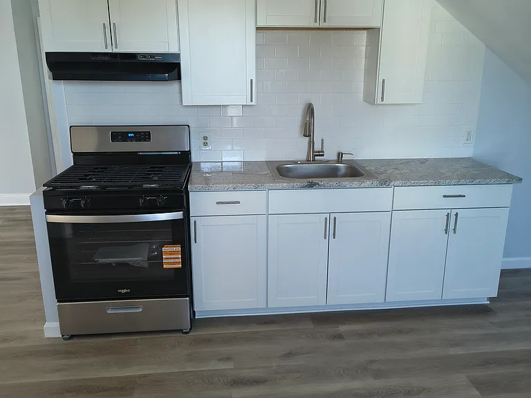 60 Richmond St #3 — Photo 9