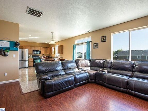 5th image of 6314 Glacier Peak Dr