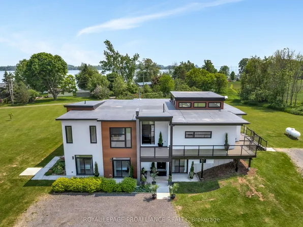 2670 County Road 8 Rd, Prince Edward County, ON K0K 2T0