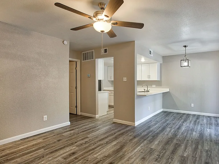 Athens Townhomes — Photo 22