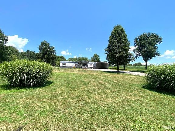 3rd image of 684 N Fox Ln