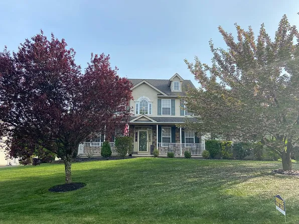 56 Tanglewood Dr, Schwenksville, PA 19473