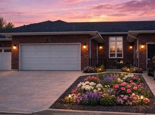 132 Riverfront Park Cres, Amherstburg, ON N9V0B8