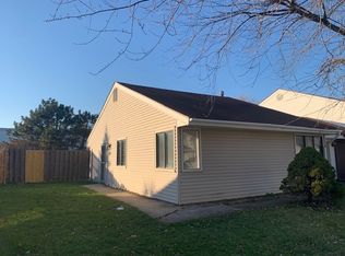 202 Elmwood Rd, Romeoville, IL 60446