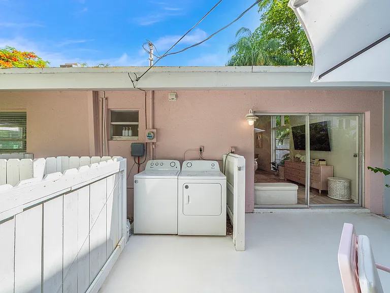 3050 Bird Ave — Photo 6
