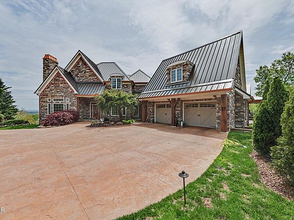 3rd image of 498 Proffitt Ridge Rd