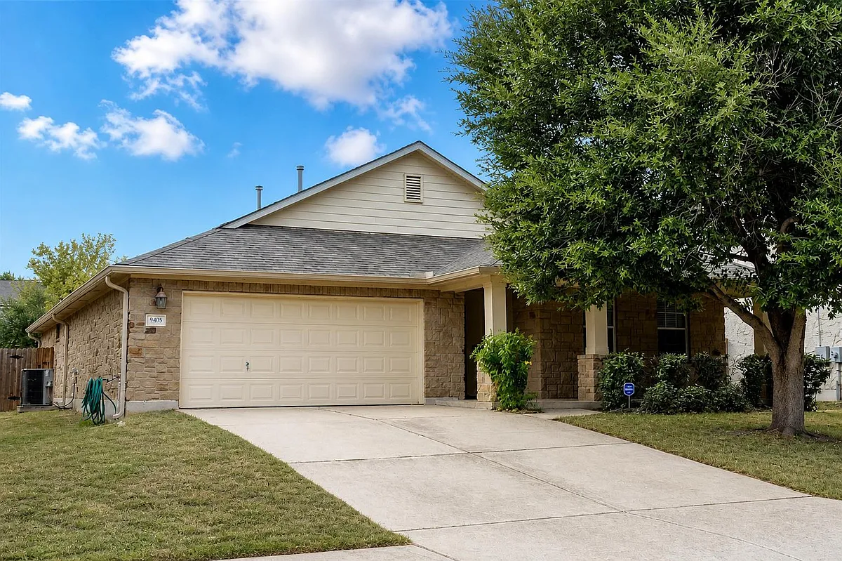 Building Photo - 9408 Castle Pines Dr