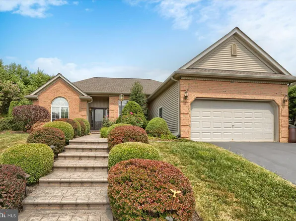 87 Bartlett Cir, Palmyra, PA 17078