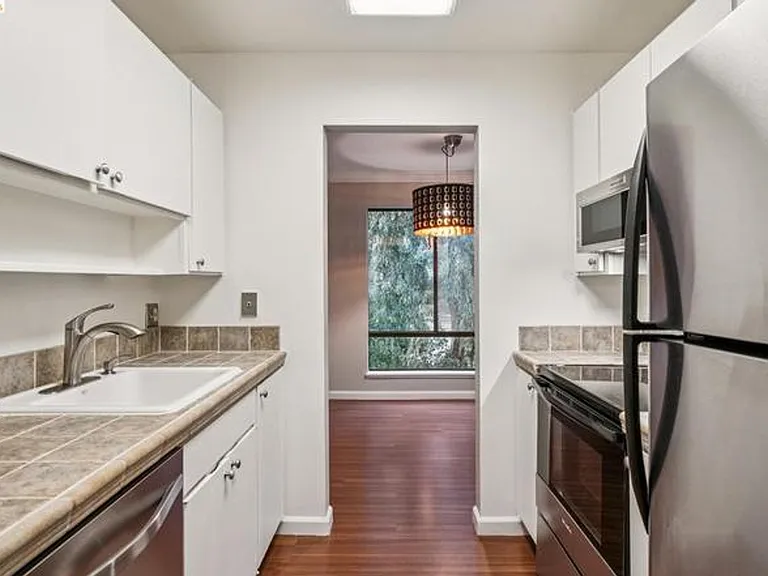 300 N Civic Dr #403 — Photo 14