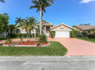 5077 NW 96th Dr, Pompano Beach, FL 33076