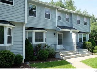 63 Edge Hill Ct, Fairfield, CT 06824