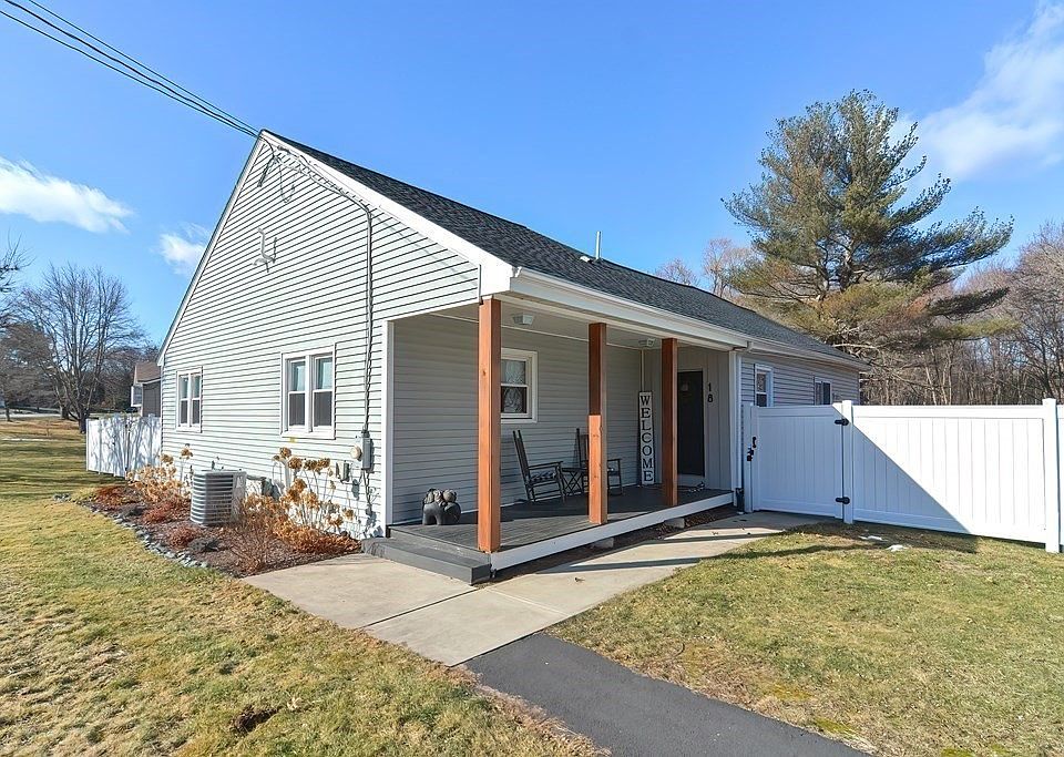18 Village St, Medway, MA 02053 Zillow