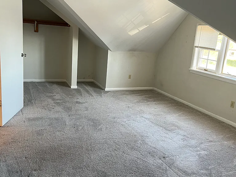 1832 Main St #7 — Photo 12