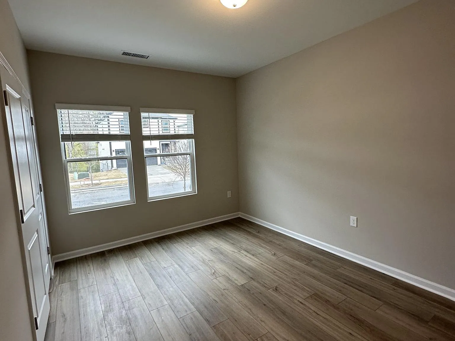 410 Sustainable Way — Photo 3